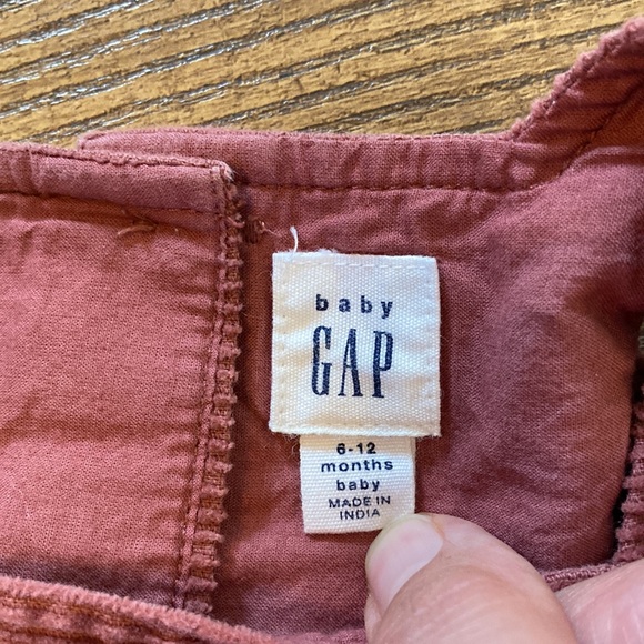 GAP 6-12m Pink Corduroy Overalls and Turtleneck - Picture 6 of 6